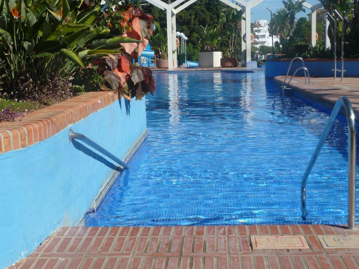 Parking Privado Benalbeach 베날마데나코스타 외부 사진